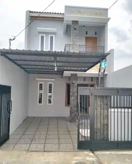 Rumah minimalis 2 Lantai dekat RS Brayat Surakarta