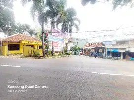tanah kosong di pinggir jln raya lubang buaya jaktim akses kontener