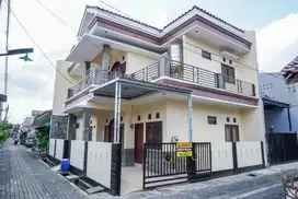 Rumah 2 lantai diperumahan Rawalumbu, Bekasi