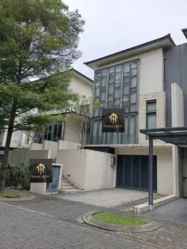 Rumah Nava park bsd 5 kamar tidur