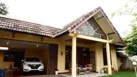 Dijual Rumah Lokasi Strategis Di Jl. Srondol Bumi Indah Semarang