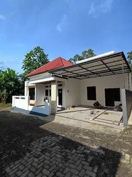 RUMAH BARU NYAMAN MEWAH 6 MENIT DARI KAMPUS UNNES GUNUNGPATI,SIAP HUNI