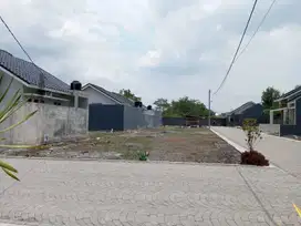 Tanah Kavling  dan Rumah Siap Huni,Suasana Asri  Luas yang bervariasi