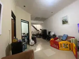Rumah Nyaman Murah Jarang Ada di Singgasana Pradana Bandung