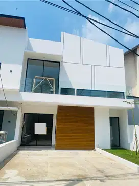 Rumah Bagus di Cluster Simpruk Lippo Cikarang