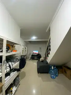 Jual Cepat! Rumah Bagus Dan Rapih 2Lt Di Ancol