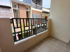 Dijual Rumah Murah 2 Lantai dalam Cluster di Pulomas