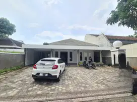 RUMAH EX KANTOR CIKINI MENTENG FURNISHED PARKIR LUAS SIAP HUNI