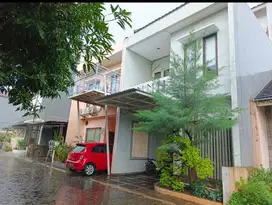 Dijual murah rumah dlm cluster dii cibubur lokasi strategis