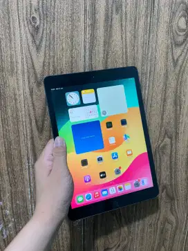 iPad 8 128gb grey