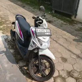 Honda beat pop 2015
