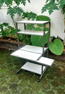 Meja Belajar Komputer/Desk