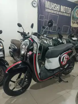 SCOOPY SPORTY CBS ISS TAHUN 2016, ISTIMEWA SEPERTI BARU, MUHSHI MOTOR