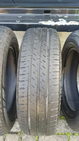 Ban Bekas R15 Avanza