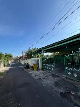 DIJUAL RUMAH DAERAH KOTA BANYUWANGI DIN JALAN KAPTEN WAROKA