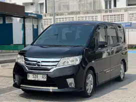 Nissan serena HWS panoramic 2.0 matic AT 2013 hitam