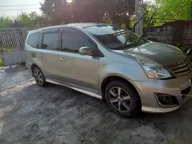 Nissan Grand livina 2012 Bensin