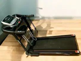 Dijual Treadmill Electric
