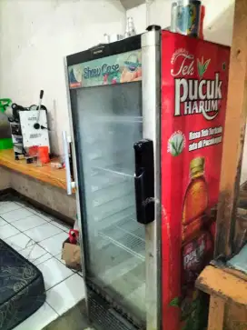 Jual showcase Rp.900.000