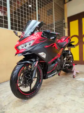 Kawasaki Ninja250 / Ninja 250 Fi 2019 ABS SE, Red Premium Doff, Mulus.