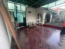 Jual Rumah seadanya murah strategis komplek nyaman one gate Pamulang