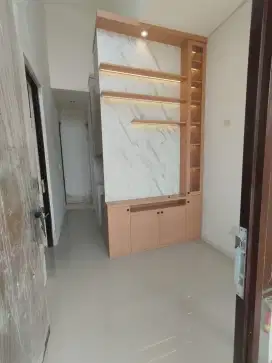 DI SEWAKAN RUMAH FULL FURNIS BARUU