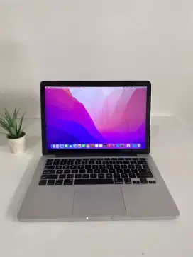 MacBook Pro 2015 i5 Ram 8/256GB 13