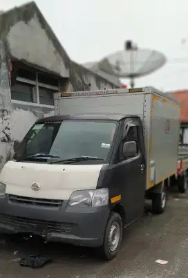 Mobil Box Gran max 2009