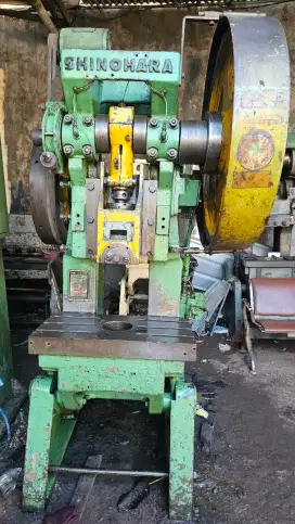 Mesin pond/puch 30ton