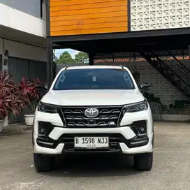 FORTUNER GR 2022 [ 2.8 ] Vleg Full blck