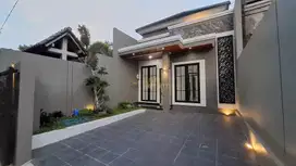 RUMAH MINIMALIS, SIAP HUNI, 8 MENIT KE KAMPUS UII JOGJA