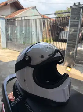 Jual helm hhc masii baru baru kepake 2 mulus