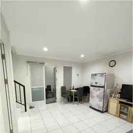 dijual rumah 2 lantai summarecon bandung cluster dayana