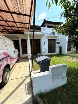 Rumah Bagus Di Komplek Panyawangan Cileunyi Dekat Tol Bandung Timur