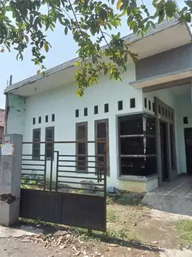 Rumah Dekat Poros Jalan Pasar Pakis Malang