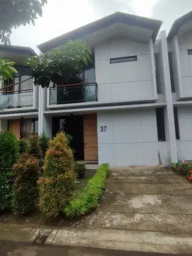 DiJUAL / OVER CICILAN CENDANA PARC 2 lantai di lippo karawaci