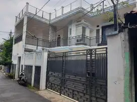 CESSIE RUMAH 2 LANTAI PASAR REBO JAKARTA TIMUR