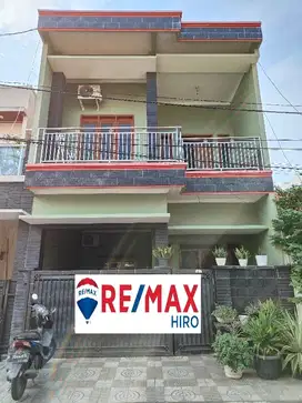 Dijual Rumah  2 Lt  siap huni di dalam perumahan di Bekasi Utara