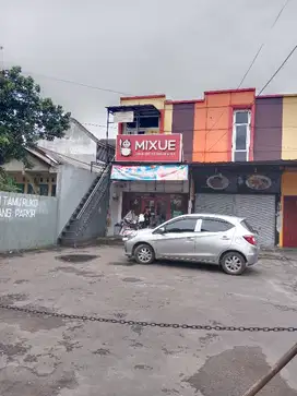 DI JUAL RUKO  LOKASI RAMAI DI CIJANTUNG JAKARTA TIMUR