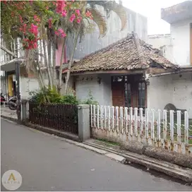 dijual rumah hitung tanah pusat kota laswi riau bandung
