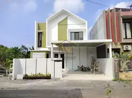 RUMAH 2 LANTAI DI DEKAT RUMAH SAKIT UAD NGEMPLAK,JOGJA