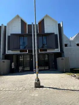 rumah mewah Surabaya Timur