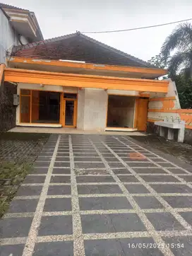 TEMPAT USAHA POROS JALAN RAYA SOEKARNO HATTA MALANG