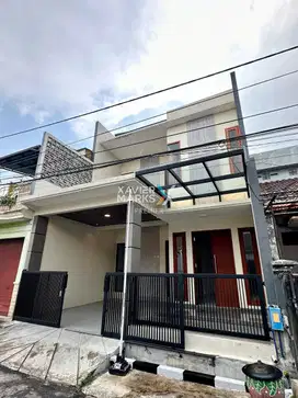RUMAH MINIMALIS MODERN 2 LANTAI DI SULFAT KOTA MALANG