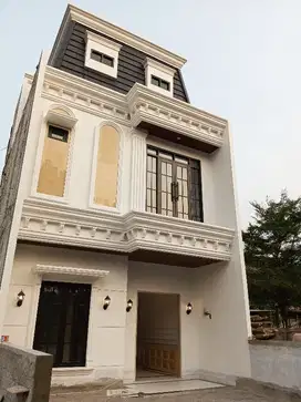 RUMAH MEWAH DALAM CLUSTER SRENGSENG SAWAH JAGAKARSA JAKARTA SELATAN