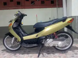 Motor yamaha nouvo