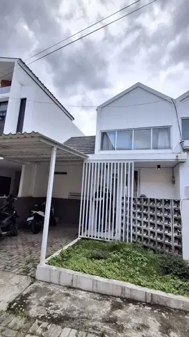 Rumah Mezzanine siap huni di cisasawi Cihanjuang bandung murah