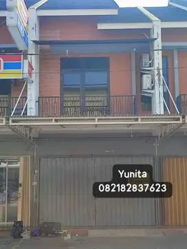 Ruko Murah Siap Pakai 2 lantai di Aryana Karawaci tangerang.