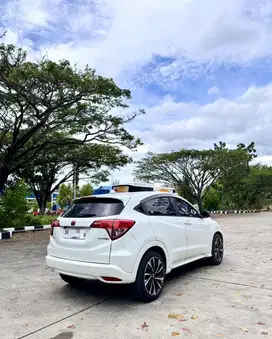 HONDA HRV S CVT 2015 METIC