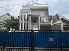 Dijual Cepat Rumah Mewah 2 Lantai Siap Huni di Ciganjur Jagakarsa